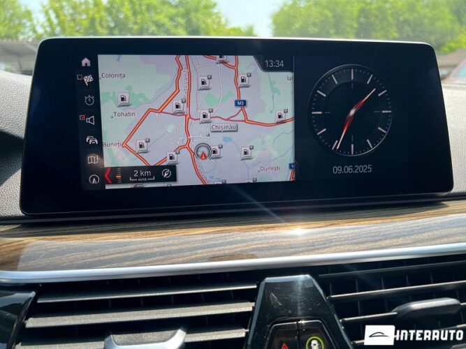 BMW 530e 51 interauto-car