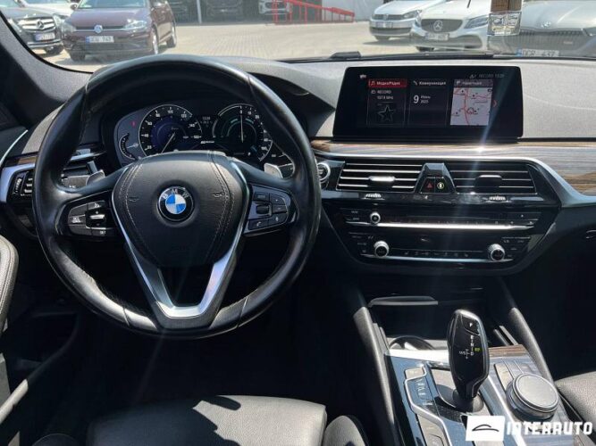 BMW 530e 49 interauto-car