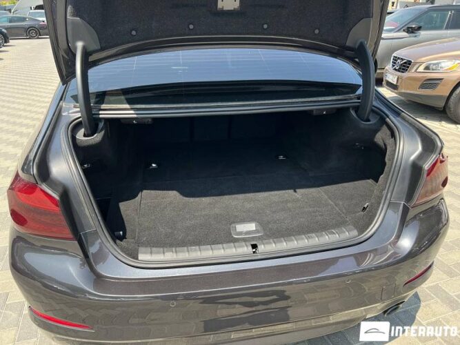 BMW 530e 64 interauto-car