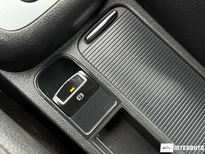 Volkswagen Tiguan 48 interauto-car