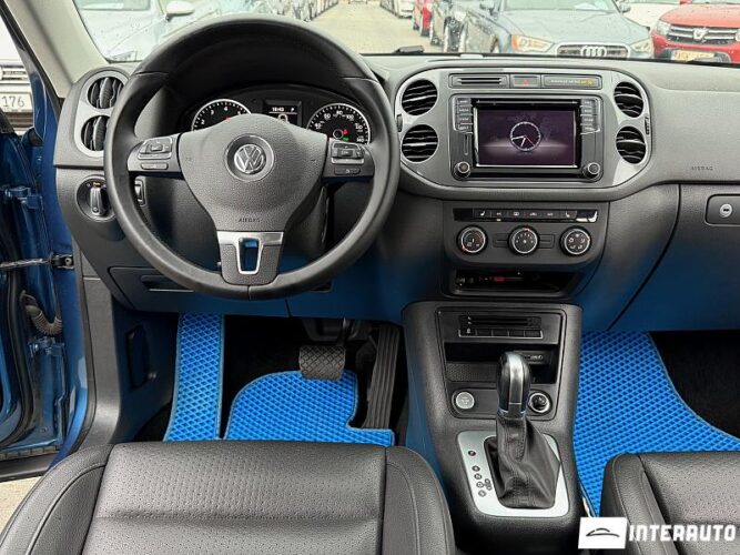Volkswagen Tiguan 41 interauto-car