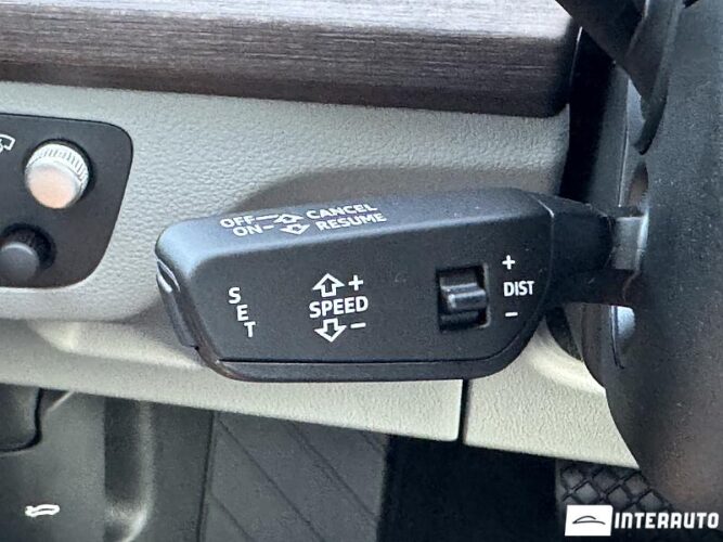 Audi Q5 53 interauto-car