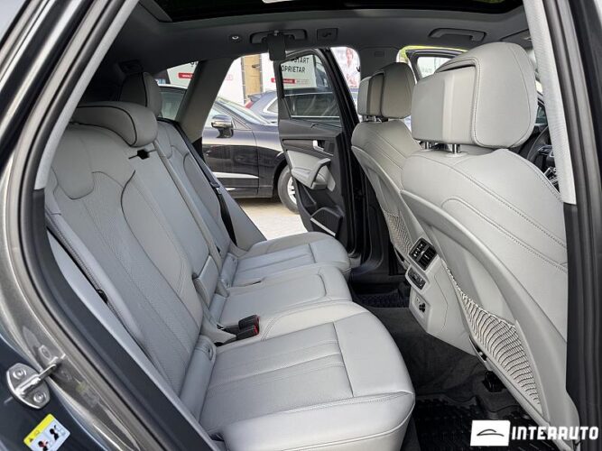 Audi Q5 46 interauto-car