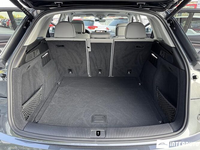 Audi Q5 55 interauto-car