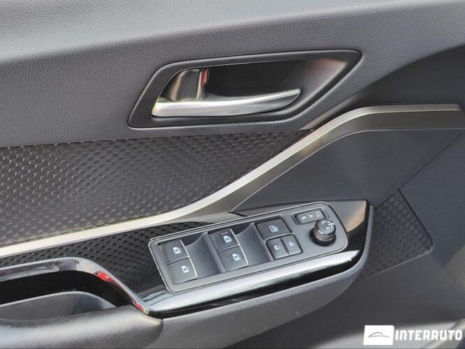 Toyota C-HR 47 interauto-car