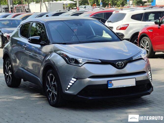 Toyota C-HR 34 interauto-car
