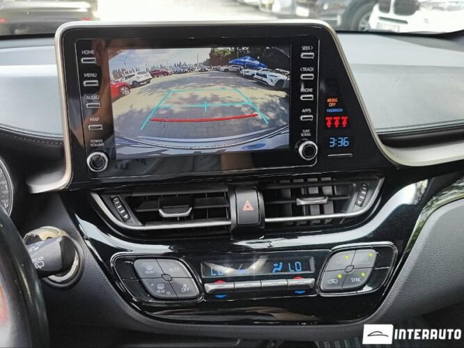 Toyota C-HR 43 interauto-car