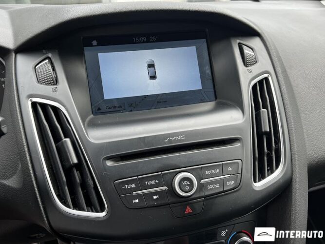 Ford Focus 40 interauto-car