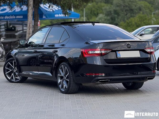 Skoda Superb 45 interauto-car