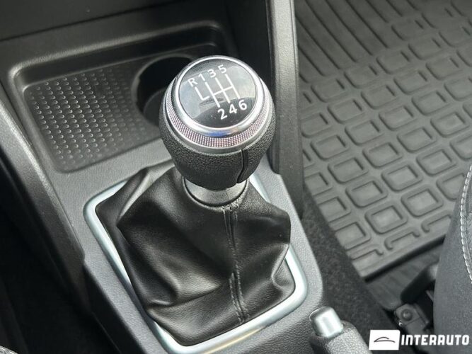 Dacia Duster 42 interauto-car