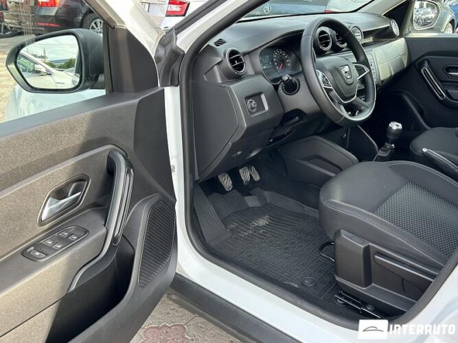 Dacia Duster 34 interauto-car