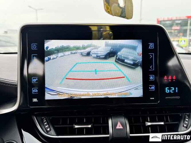 Toyota C-HR 42 interauto-car