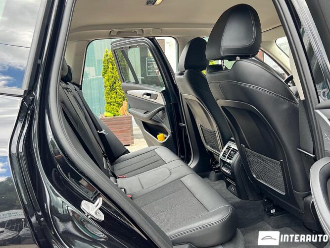 BMW X3 3.0e 36 interauto-car