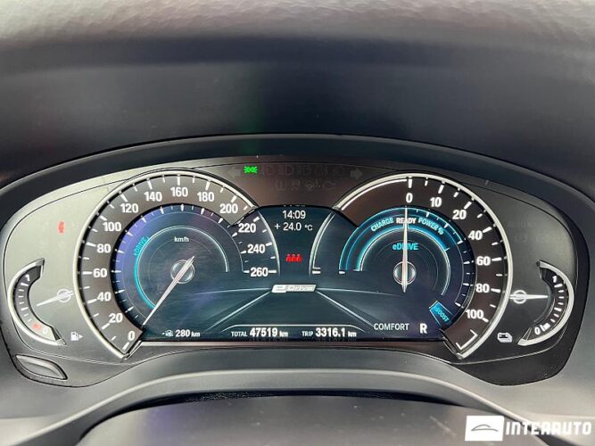 BMW X3 3.0e 38 interauto-car