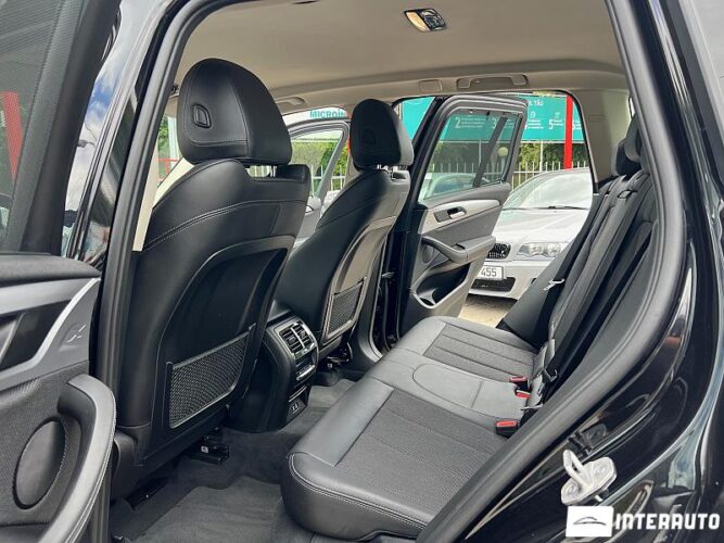 BMW X3 3.0e 35 interauto-car