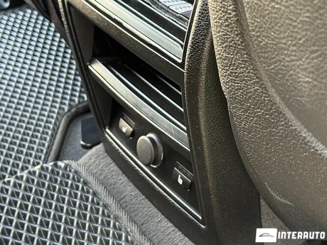 BMW X6 3.0D 49 interauto-car