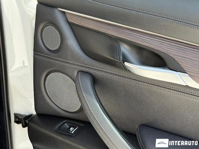 BMW X6 3.0D 48 interauto-car