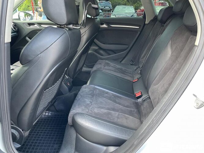 Audi A3 50 interauto-car