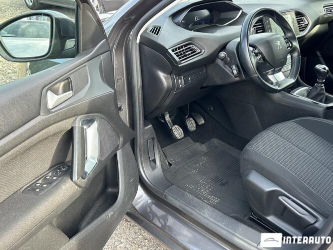 Peugeot 308 33 interauto-car