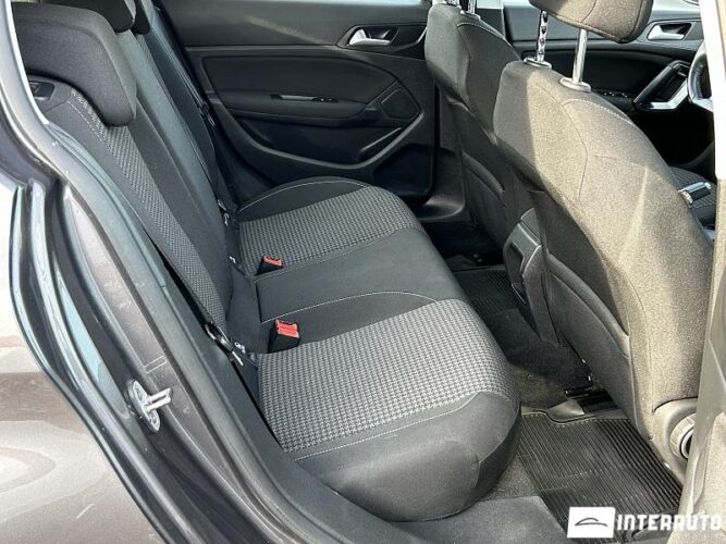 Peugeot 308 46 interauto-car