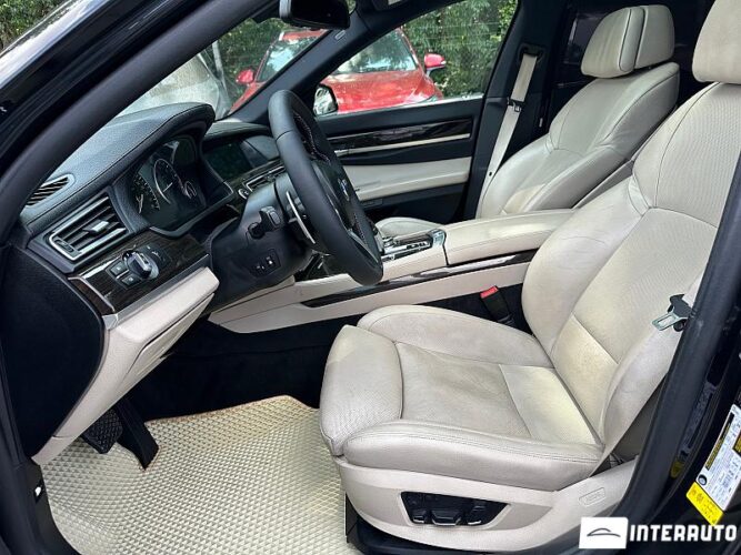 BMW 740 38 interauto-car