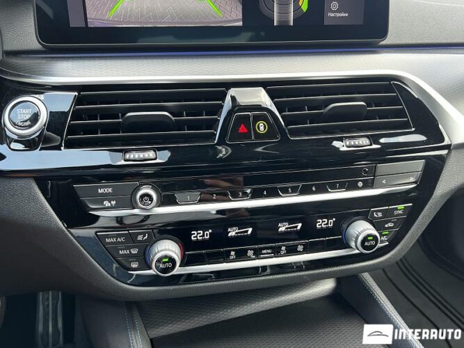 BMW 520 42 interauto-car