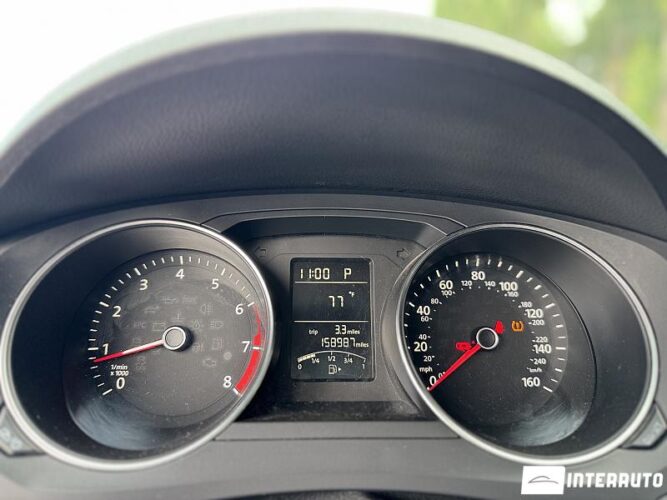 Volkswagen Jetta 40 interauto-car