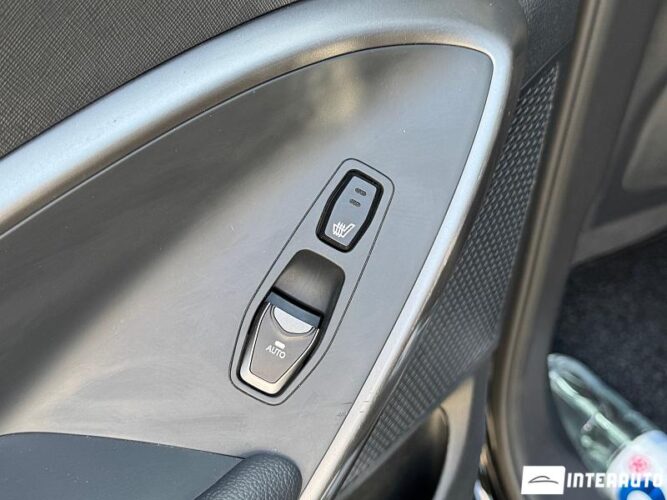 Hyundai Santa Fe 42 interauto-car