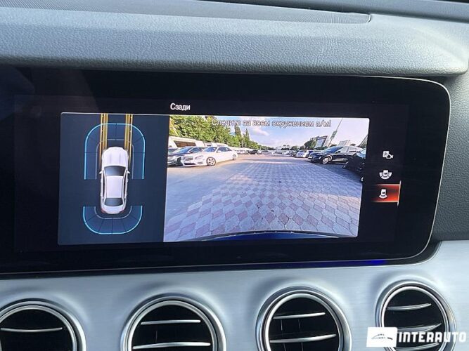 Mercedes E 220 47 interauto-car