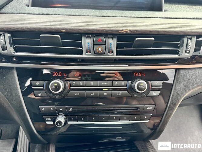 BMW X5 4.0e 48 interauto-car