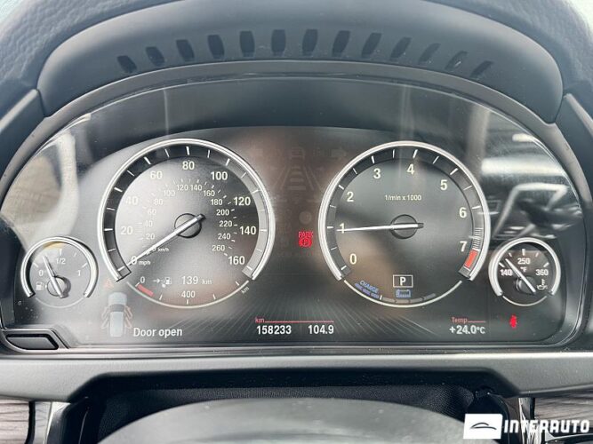 BMW X5 4.0e 45 interauto-car