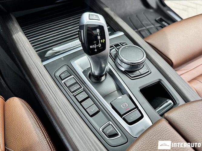 BMW X5 4.0e 49 interauto-car