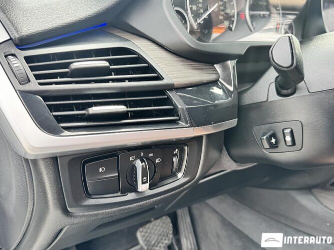 BMW X5 4.0e 58 interauto-car