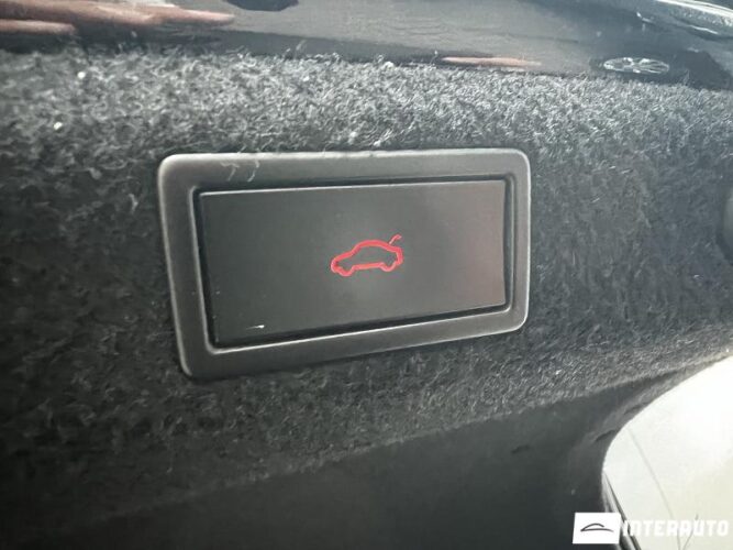 Skoda Superb 47 interauto-car