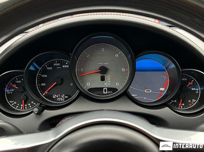 Porsche Cayenne S 46 interauto-car