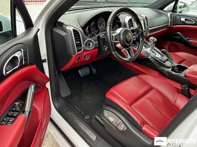 Porsche Cayenne S 41 interauto-car