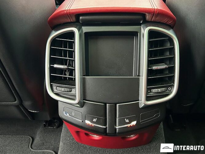 Porsche Cayenne S 54 interauto-car