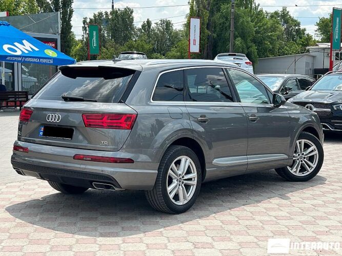 Audi Q7 34 interauto-car