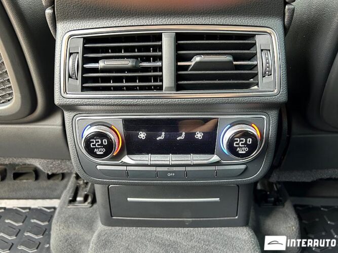 Audi Q7 47 interauto-car