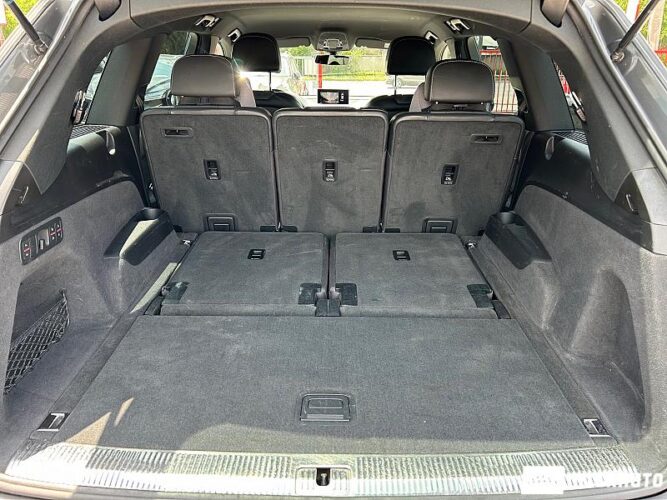 Audi Q7 50 interauto-car