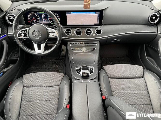 Mercedes E 300de 41 interauto-car