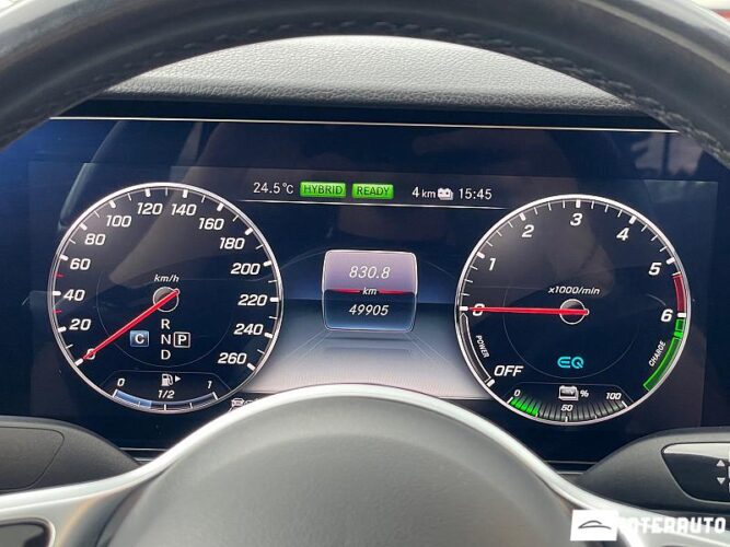 Mercedes E 300de 46 interauto-car