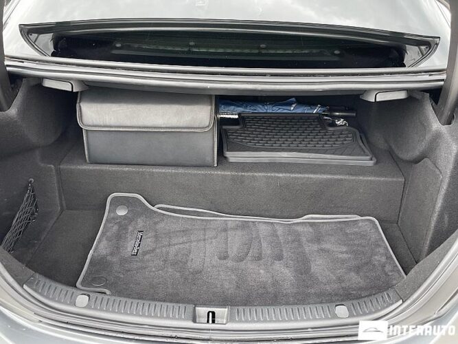 Mercedes E 300de 56 interauto-car