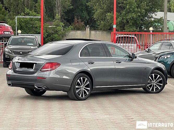 Mercedes E 300de 36 interauto-car