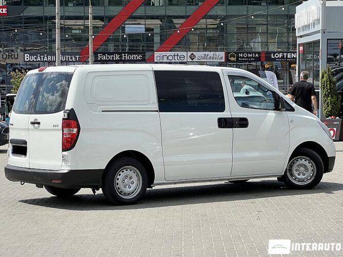 Hyundai H-1 28 interauto-car