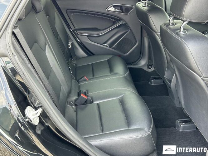 Mercedes CLA 180d 46 interauto-car