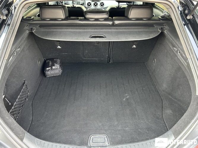 Mercedes CLA 180d 49 interauto-car