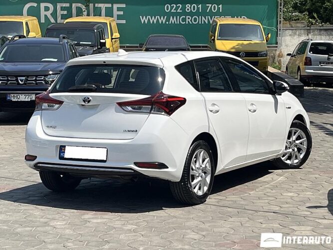 Toyota Auris 31 interauto-car
