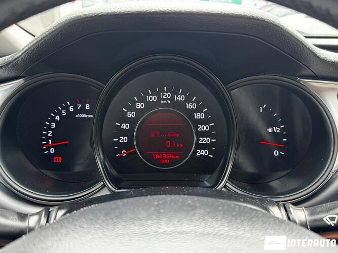 Kia Ceed 38 interauto-car