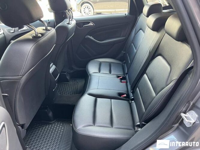 Mercedes B 180 46 interauto-car